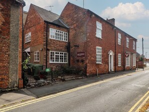 Exterior - Hambleton House (Derby)