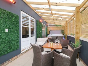Cottage | Terrace/patio