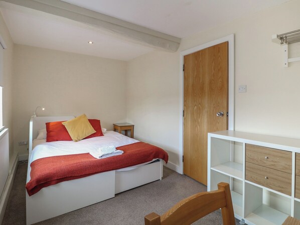 12 bedrooms, individually decorated, individually furnished, free WiFi - Hambleton House (Derby)