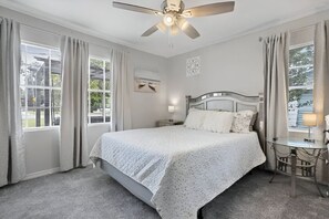 3 chambres, fer et planche à repasser, Wi-Fi gratuit, draps fournis