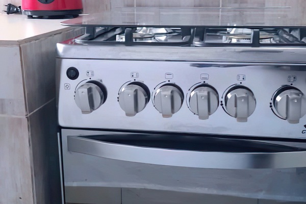 Fridge, microwave, oven, blender