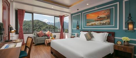 Habitación doble junior, vista a la montaña | Ropa de cama de alta calidad, camas con efecto memoria y minibar