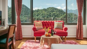 Junior Double Room, Mountain View