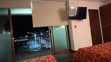 Habitación doble clásica | Tabla de planchar con plancha y wifi gratis