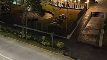 Phòng phong cách cổ điển | Bàn ủi/dụng cụ ủi quần áo, truy cập Internet không dây miễn phí