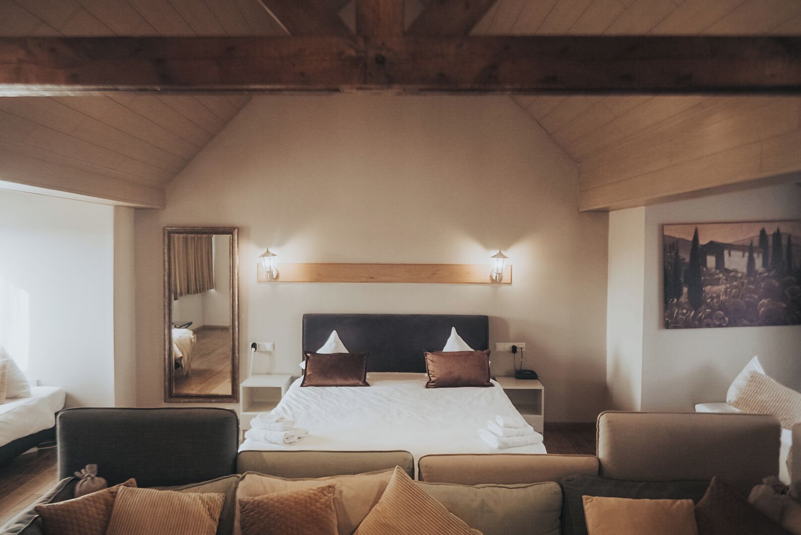 컴포트 스튜디오 스위트, 시내 전망 | 객실 내 금고, 책상, 암막 커튼, 다리미/다리미판