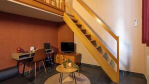 Comfort Studio | In-room safe, desk, blackout drapes, iron/ironing board (on request) - Hotel INGREDI (Bree)