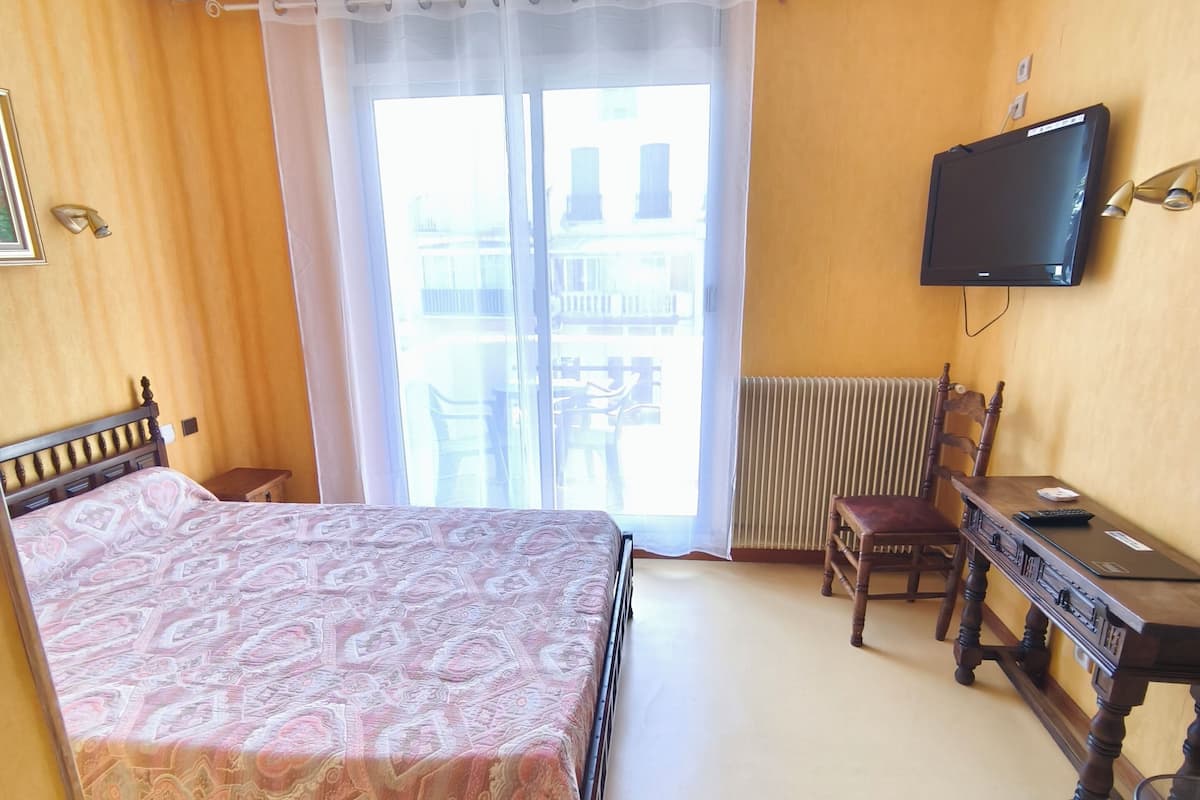 Classic Suite, Balcony, Mountain View | In-room safe, iron/ironing board, free WiFi