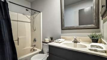 Douche, serviettes fournies