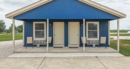 Freestanding 2 Bedroom Cabin
