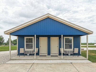 Freestanding 2 Bedroom Cabin