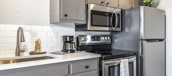 Freestanding One Bedroom Cabin