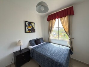 3 Schlafzimmer, Bügeleisen/Bügelbrett, kostenloses WLAN, Bettwäsche