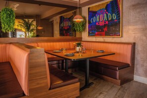 Restaurant -  Abitta Condado by IHG (San Juan)
