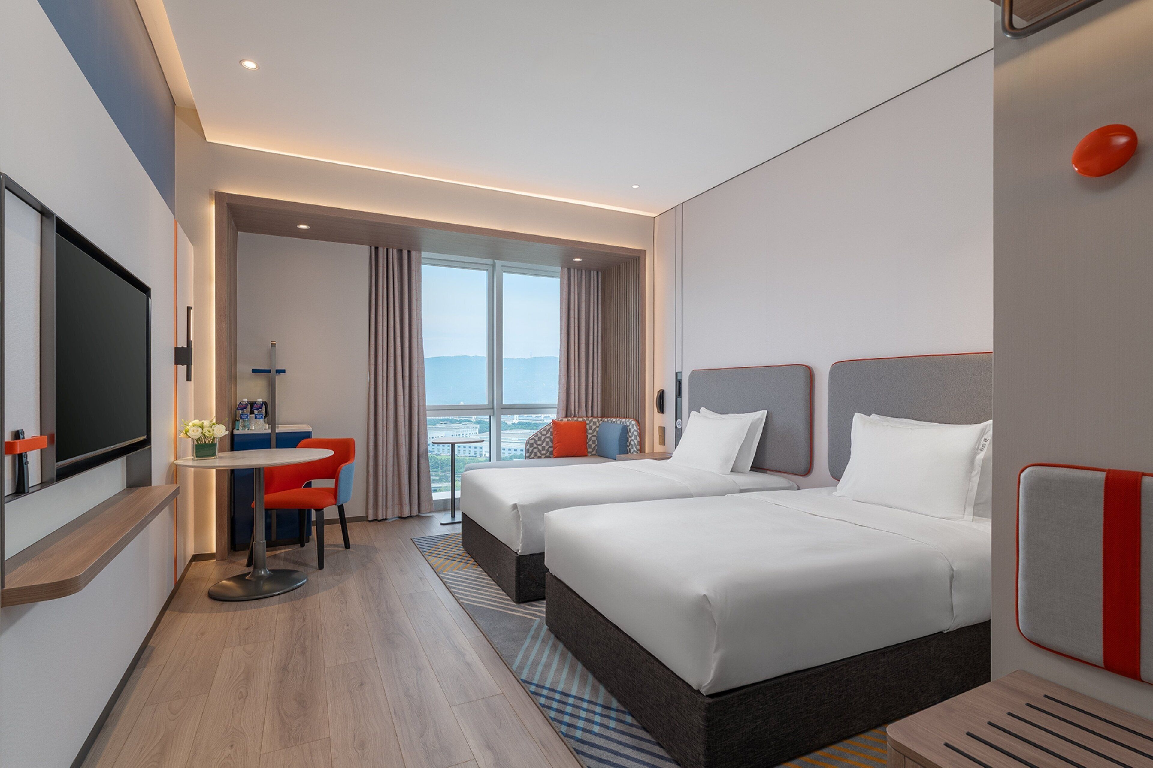 高级房 2张双人床 高楼层 | 羽绒被、办公桌、笔记本电脑工作区、遮光窗帘