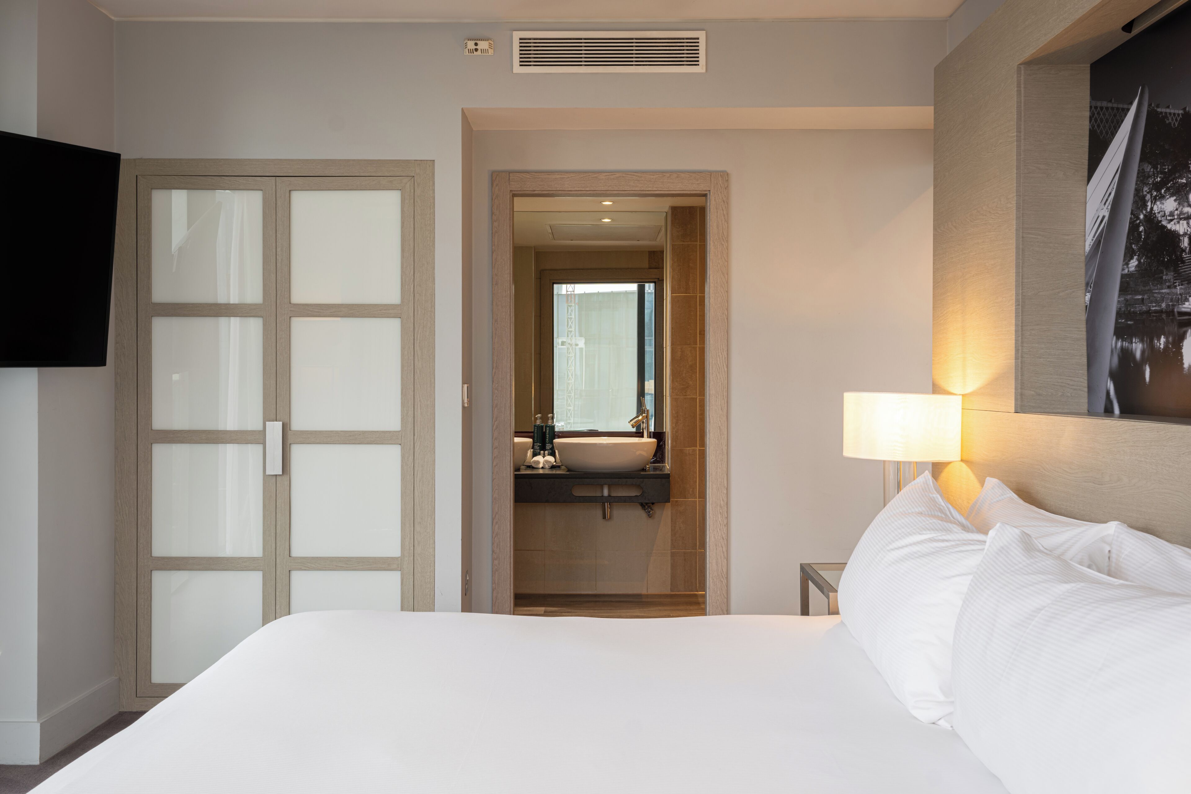 Suite, 1 Bedroom | In-room safe, blackout drapes, iron/ironing board, free WiFi