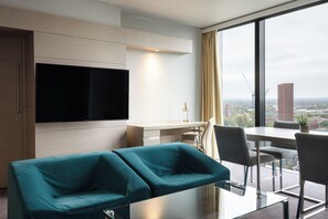 Suite, 1 Schlafzimmer | Hochwertige Bettwaren, Zimmersafe, Verdunkelungsvorhänge