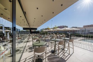 Terrace/patio - Hampton By Hilton Alicante Airport (Elche)