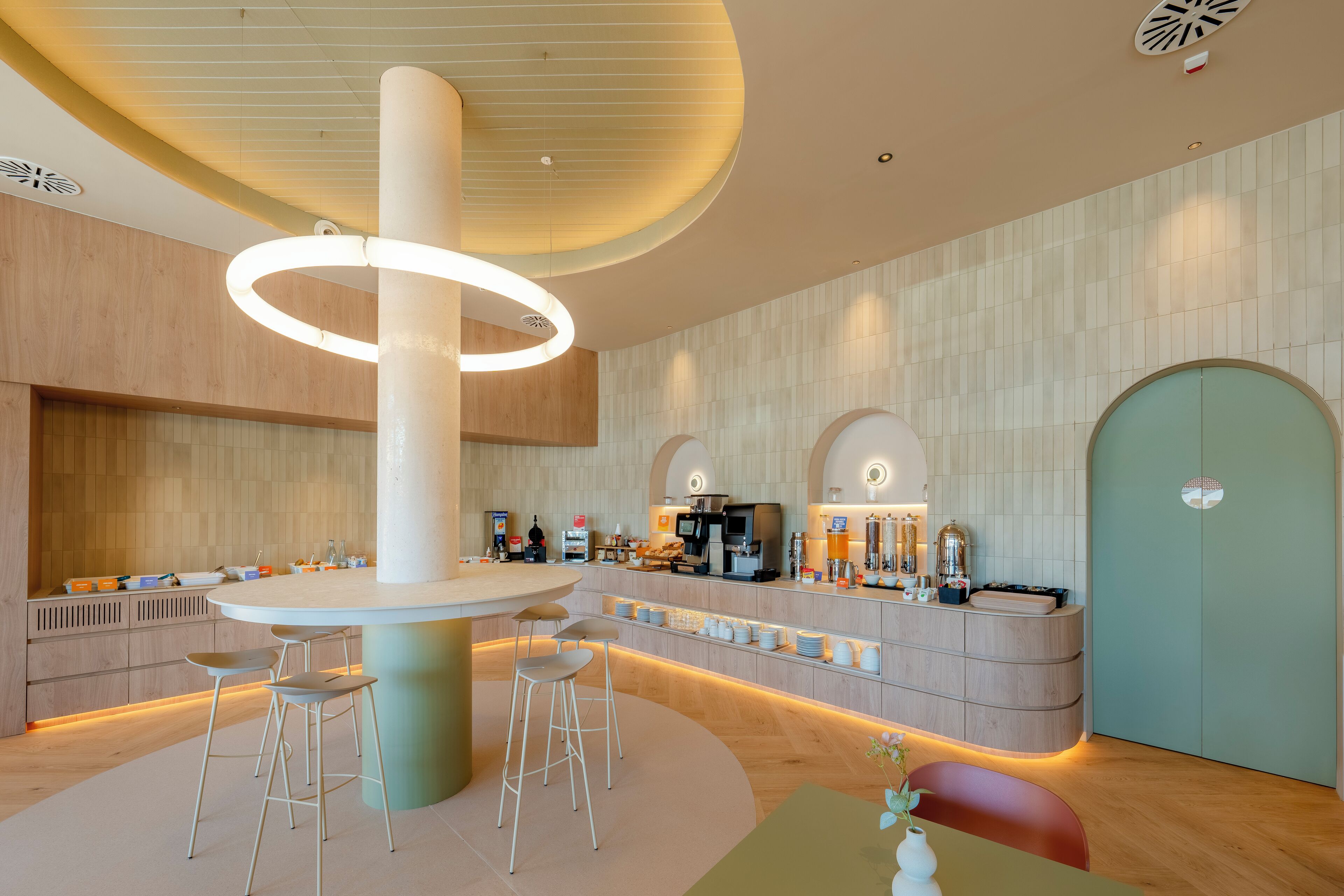 Petit déjeuner buffet compris tous les jours