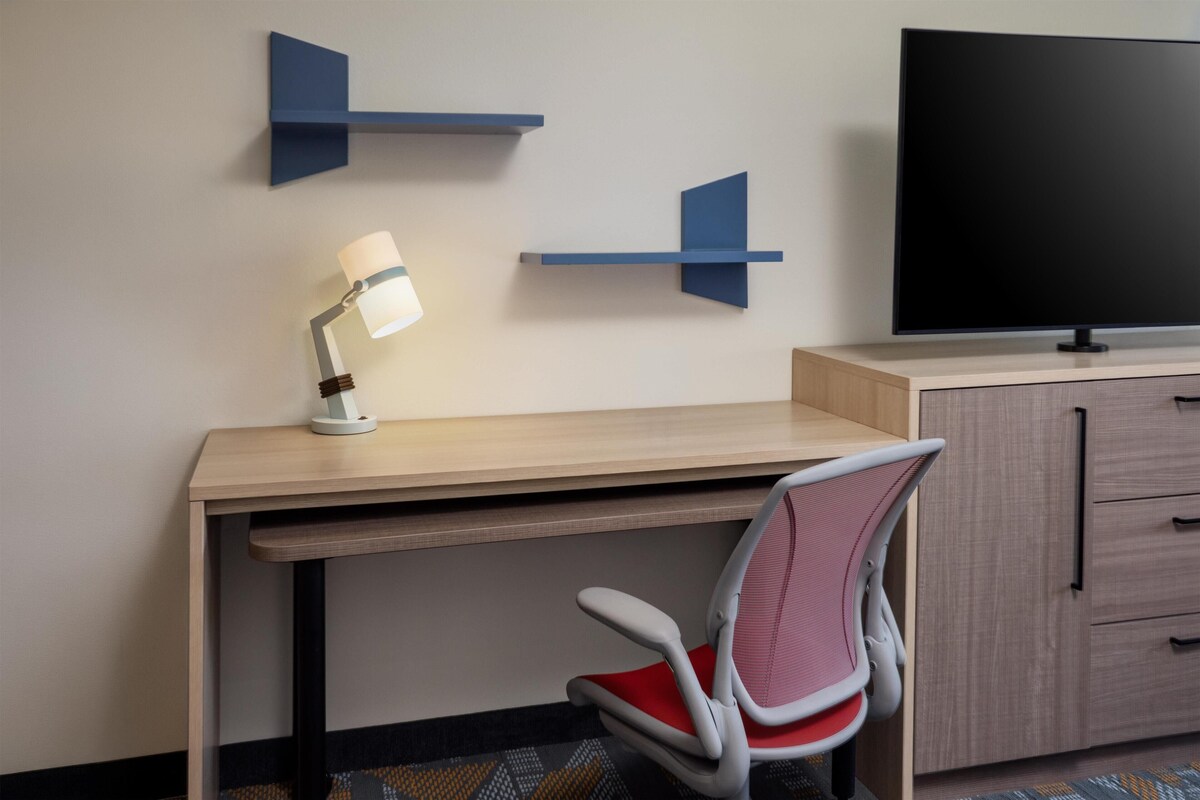 In-room safe, desk, laptop workspace, blackout drapes