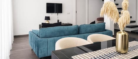 Apartment, 2 Bedrooms, Balcony, City View | Living area