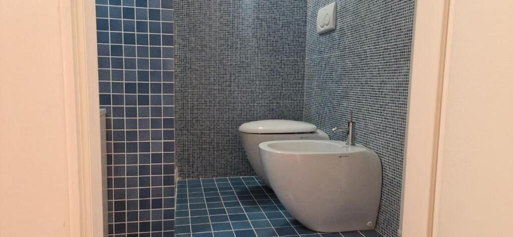 Apartment, 2 Bedrooms, Balcony, City View | Bathroom