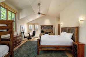 5 chambres, bureau, fer et planche à repasser, Wi-Fi gratuit
