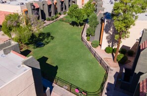 Exterior - 1BR - Gym - Pool - Great For Mid/Long Stays (Mesa)