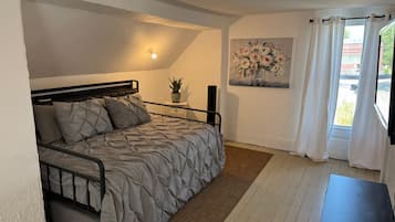 2 habitaciones, tabla de planchar con plancha, wifi y ropa de cama