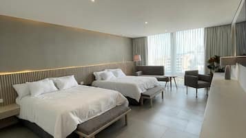 Deluxe Double Room | In-room safe, desk, iron/ironing board, free WiFi