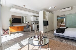 1 Schlafzimmer, Zimmersafe, Bügeleisen/Bügelbrett, WLAN