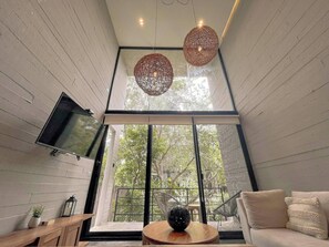 Apartment, 3 Bedrooms | Living area