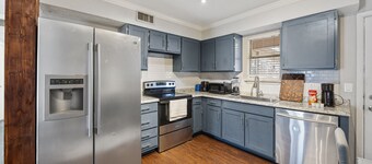 TownHome in Arlington 5 minutes to At&T stadium