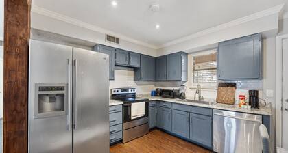TownHome in Arlington 5 minutes to At&T stadium
