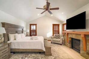 5 habitaciones, escritorio, tabla de planchar con plancha y wifi gratis 