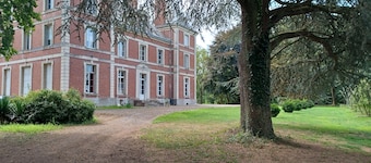 Guest room on 1st floor of château