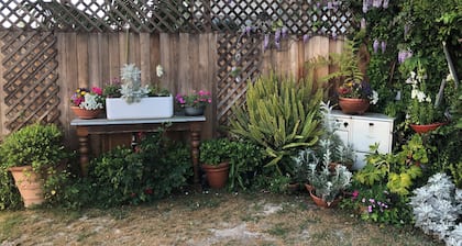 3-BEDROOM COTTAGE in SURF CITY USA Huntington Beach CA 2 BLOCKS TO BEACH&5 PIER