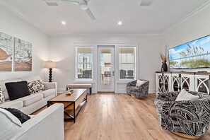 TV connectée, jeux vidéo, lecteur de DVD, livres