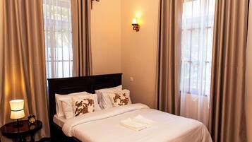 2 bedrooms, iron/ironing board, WiFi