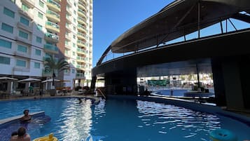7 piscinas externas