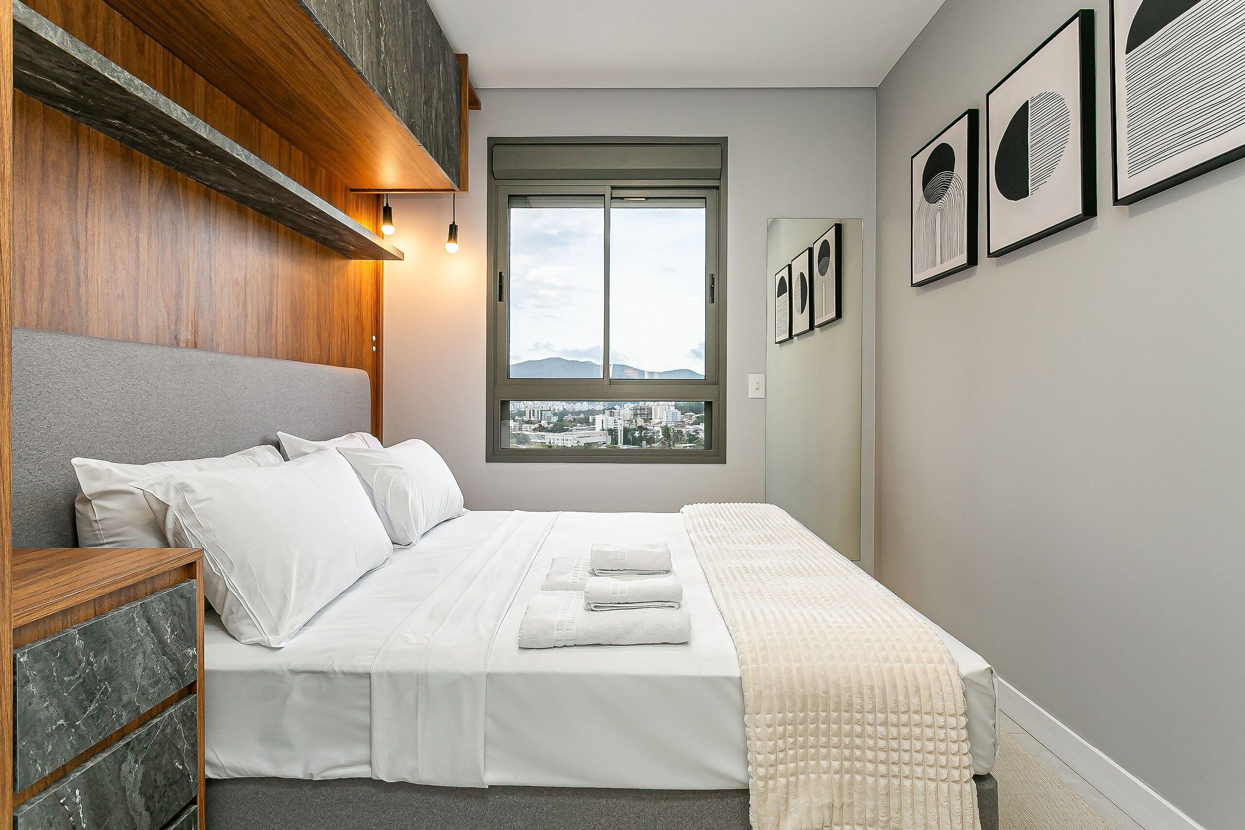 Internet, bed sheets