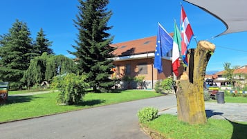 Enceinte de lâhĂ©bergement