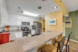 Microwave, oven, stovetop, dishwasher