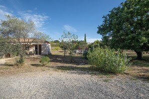Exterior - Holiday Home 'Chêne' with Mountain View, Wi-Fi and Air Conditioning (Les Vans)