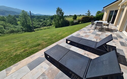 Holiday Home 'Gîte Gousseau' with Mountain View, Private Terrace & Wi-Fi