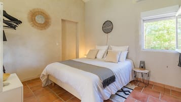 1 makuuhuone, silitysrauta/-lauta, Wi-Fi, vuodevaatteet