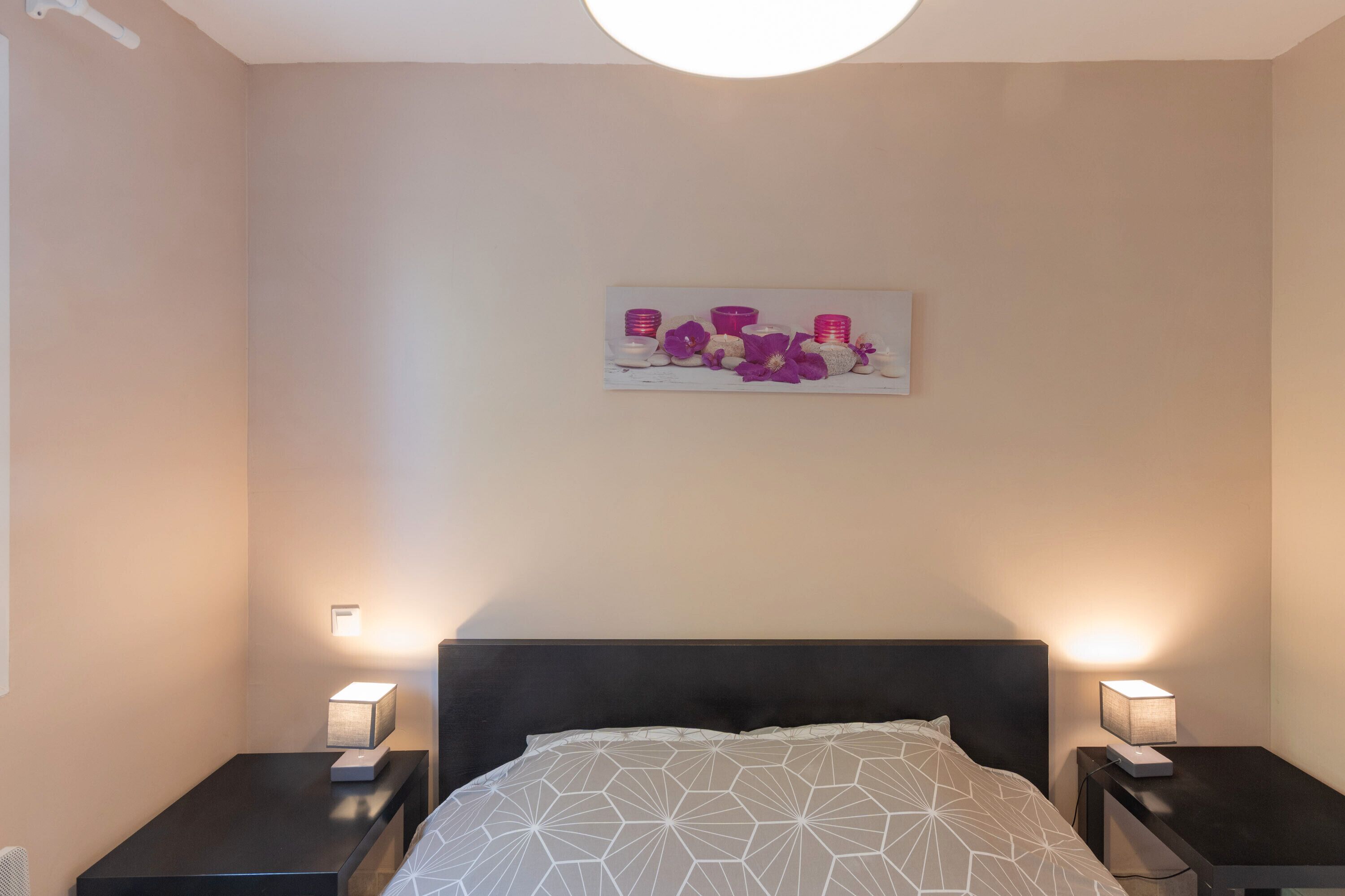 1 chambre, fer et planche à repasser, Wi-Fi, draps fournis