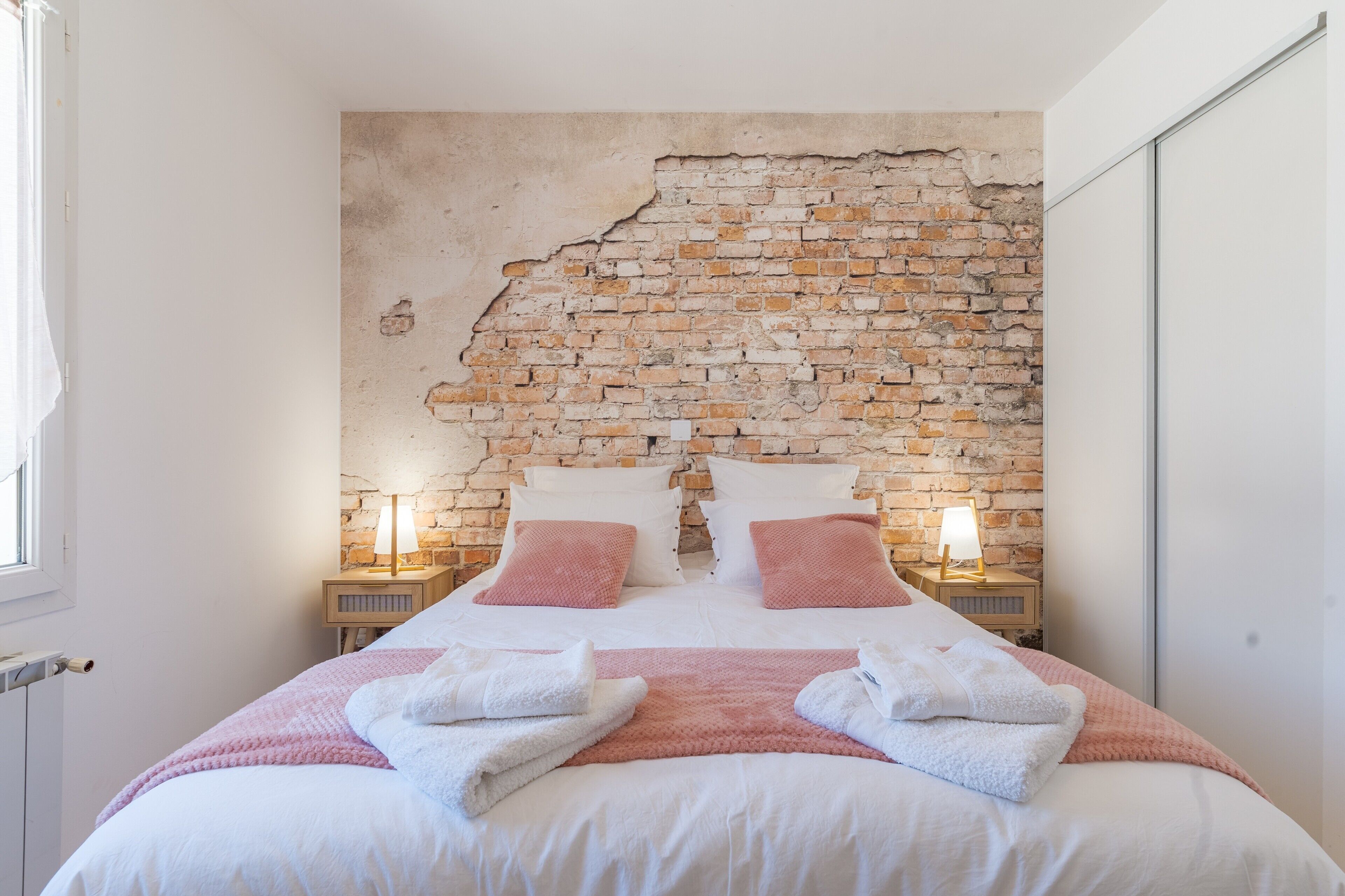 2 slaapkamers, een strijkplank/strijkijzer, wifi, beddengoed