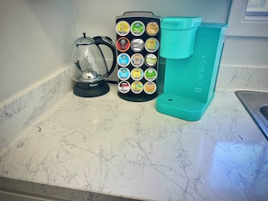 Kaffee und/oder Kaffeemaschine