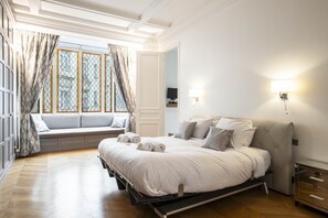 Bügeleisen/Bügelbrett, Internetzugang, Bettwäsche